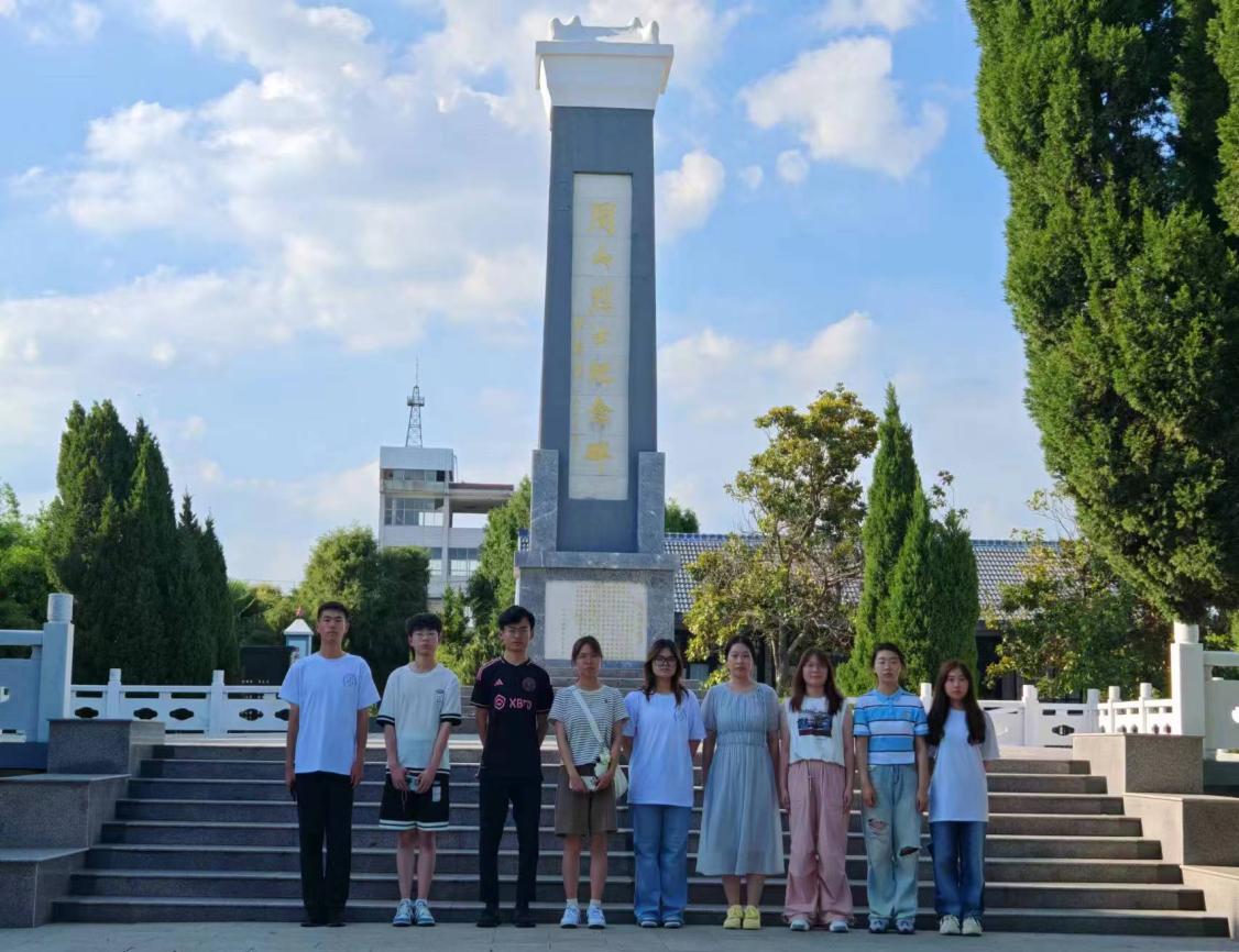 �c��ͬ�y�֣�չ־���ഺ �������ഺ�I��������ͯ�С����`�F꠻�Ӽo��