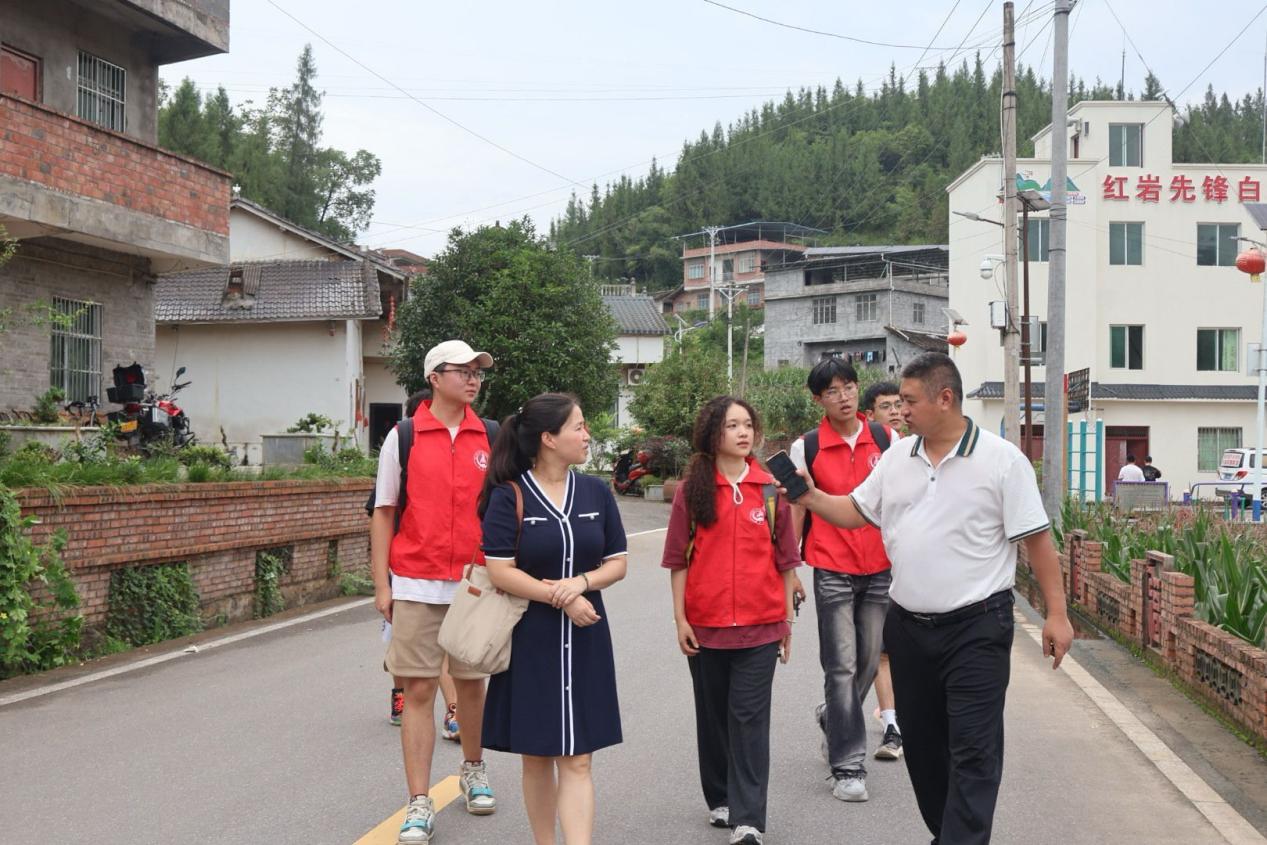 ��ʯ�����������f(w��n)�y���l(xi��ng)�����dչ���|�L(zh��ng)���W(xu��)�Ӹ���ƺ�匍(sh��)�ؿ���