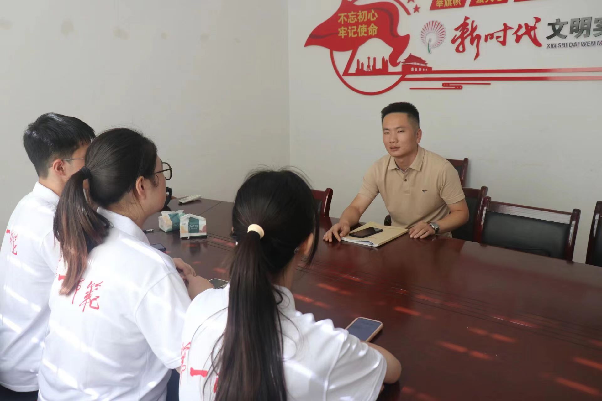 �{�л�Ӷ�벢�e�������Ļ�������ƪ��