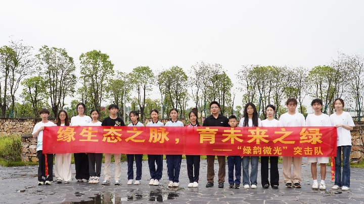 �G�΢�⡤�G�}����|���H�����W(xu��)Ժ��ǧ�fͻ���(du��)���M(j��n)�����(zh��n)�_չ��֪�r(n��ng)���r(n��ng)���Gɫ���B(t��i)�ЌW(xu��)��(sh��)�`���