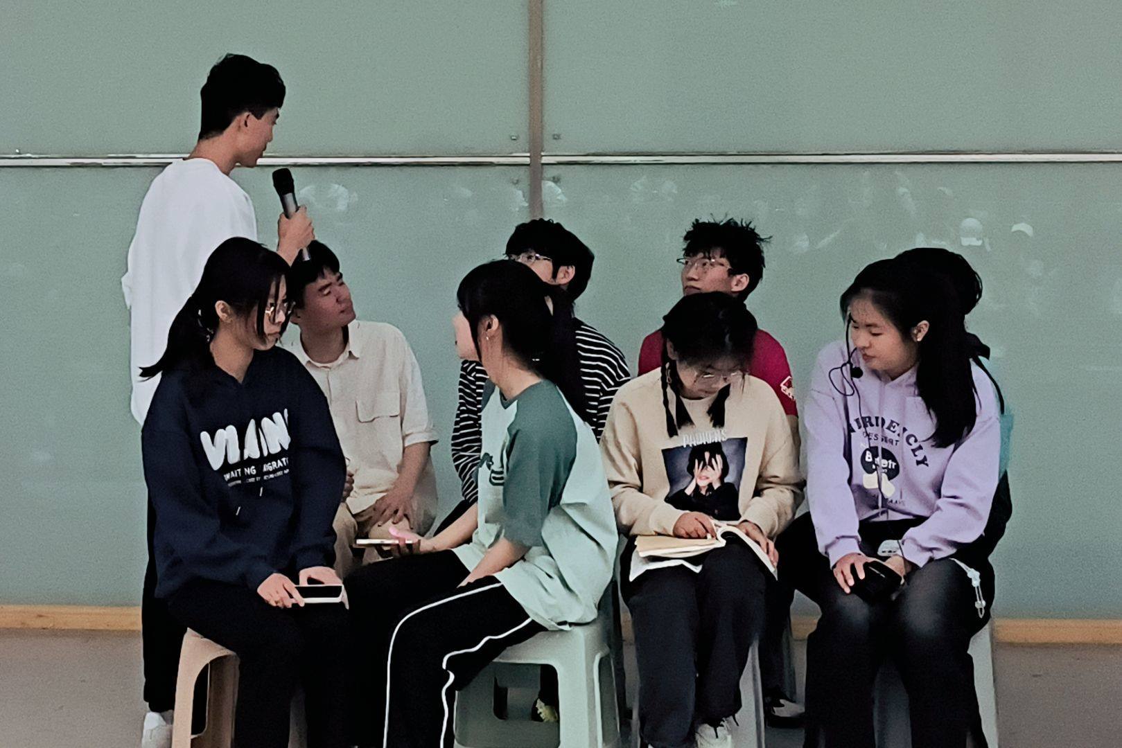 �D������M����Ԓ������˲�g��