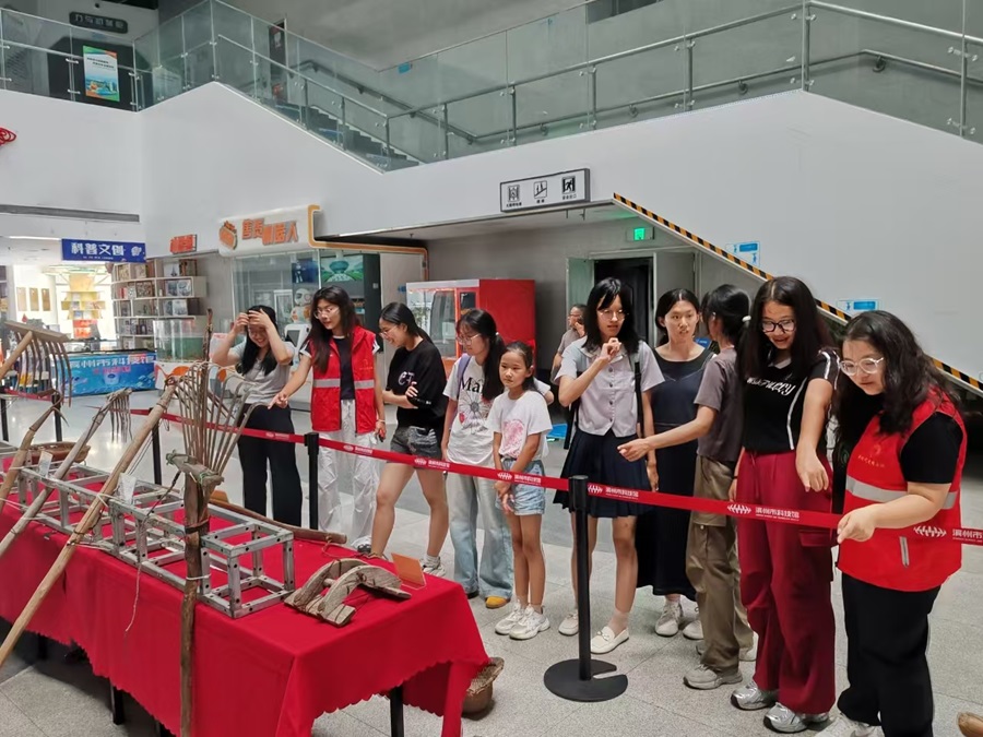 ��Դ�S�ӣ��ഺ�����Gɫδ��