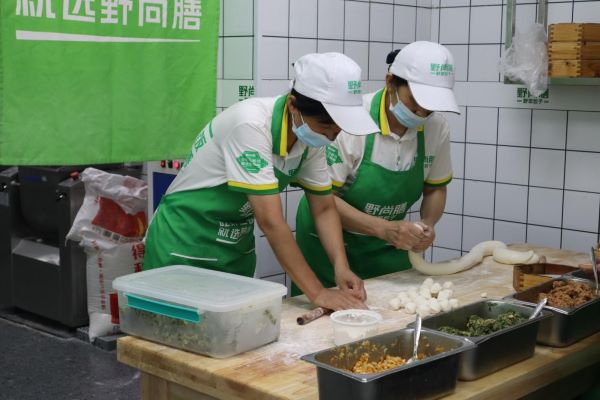 ��ؔ��ؔ�M�������Fꠣ������T�����뿼�죬�����������´��M�͘I