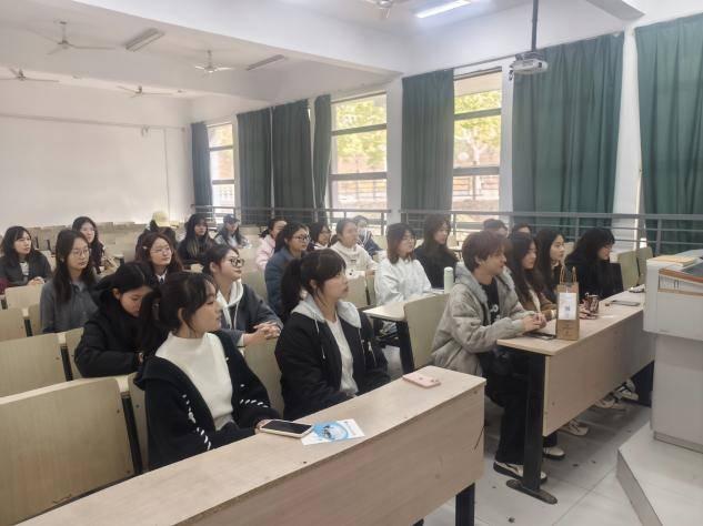 ���ӛ�vʷ����ۺ�ƽ��  �������ڌ�(sh��)�(y��n)���F(tu��n)�W(xu��)���(d��ng)�߅��^�Ͼ����������yͬ���o(j��)���^