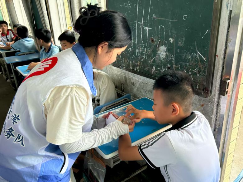 �ഺ�����l���������ǧ�f���̡����Ð��c���c���l��ͯ��