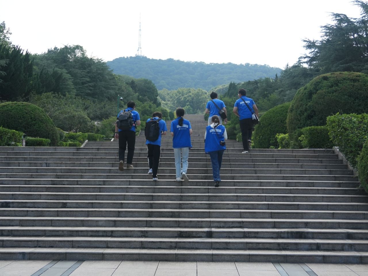 �ڽ񳯾���Ӣ�ң��������_��(chu��ng)δ��