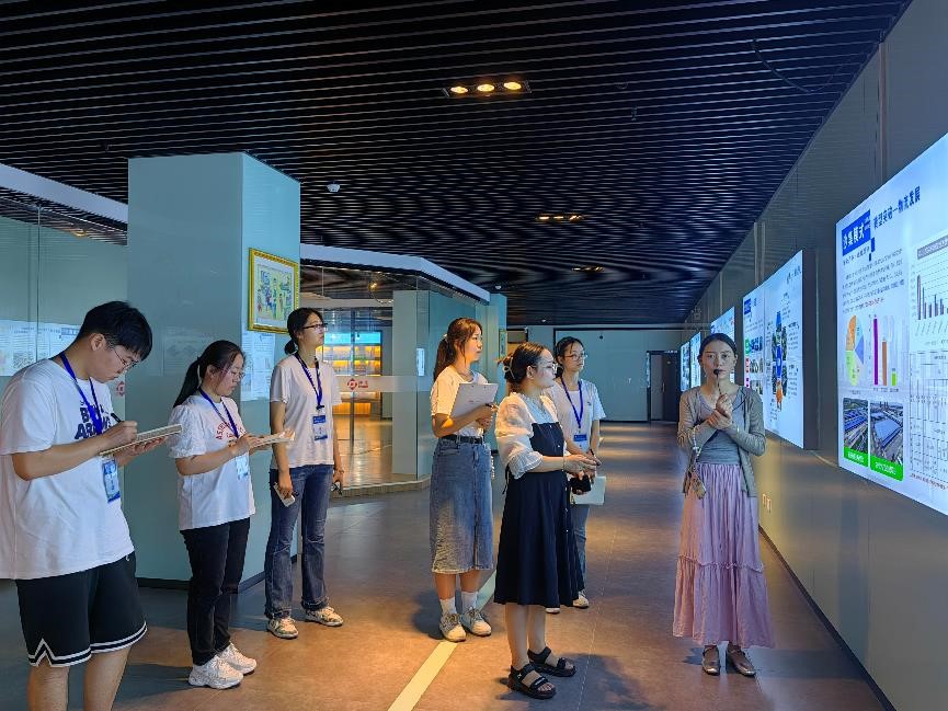 ̽�����С�(zh��n)�l(f��)չ�W�أ����L�l(xi��ng)�����d�����{(l��n)�D