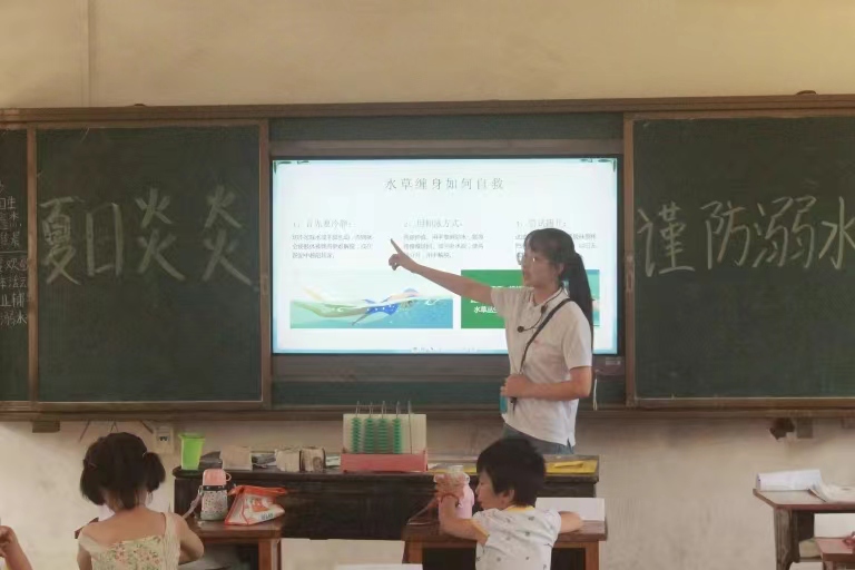 ����ˮ�Єӣ�����������