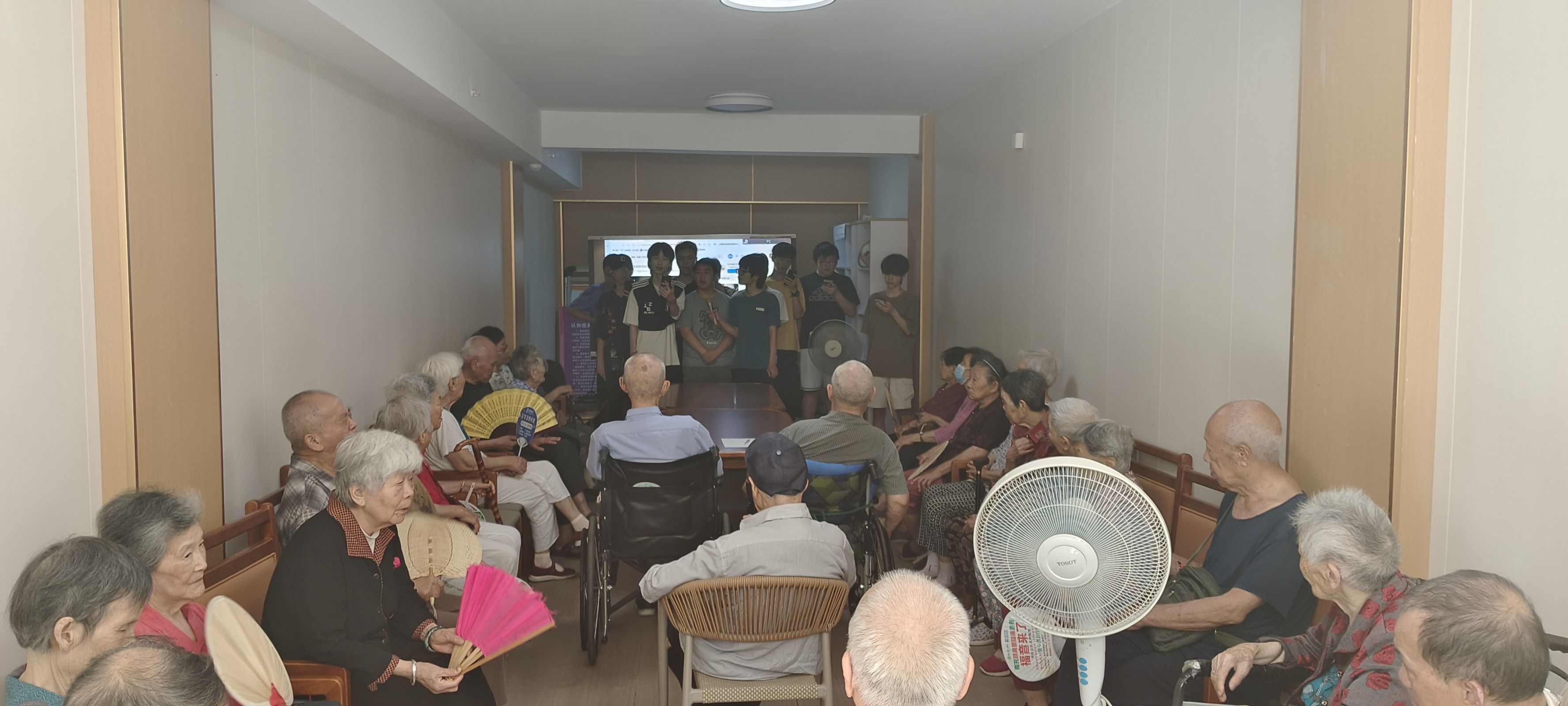 �C늹��̌WԺ��ϼ�M�쌍�`꠸��ϳ��е�һ�������Ժ־Ը����