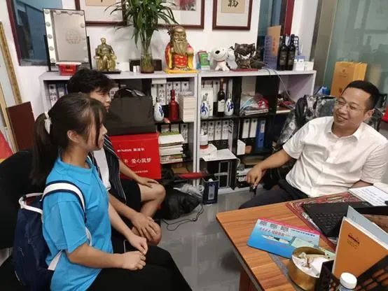 ������̣��x�����r|�̌WԺ����������`��_չ��������̣�ֱ�����r�����}ֱ����؛���