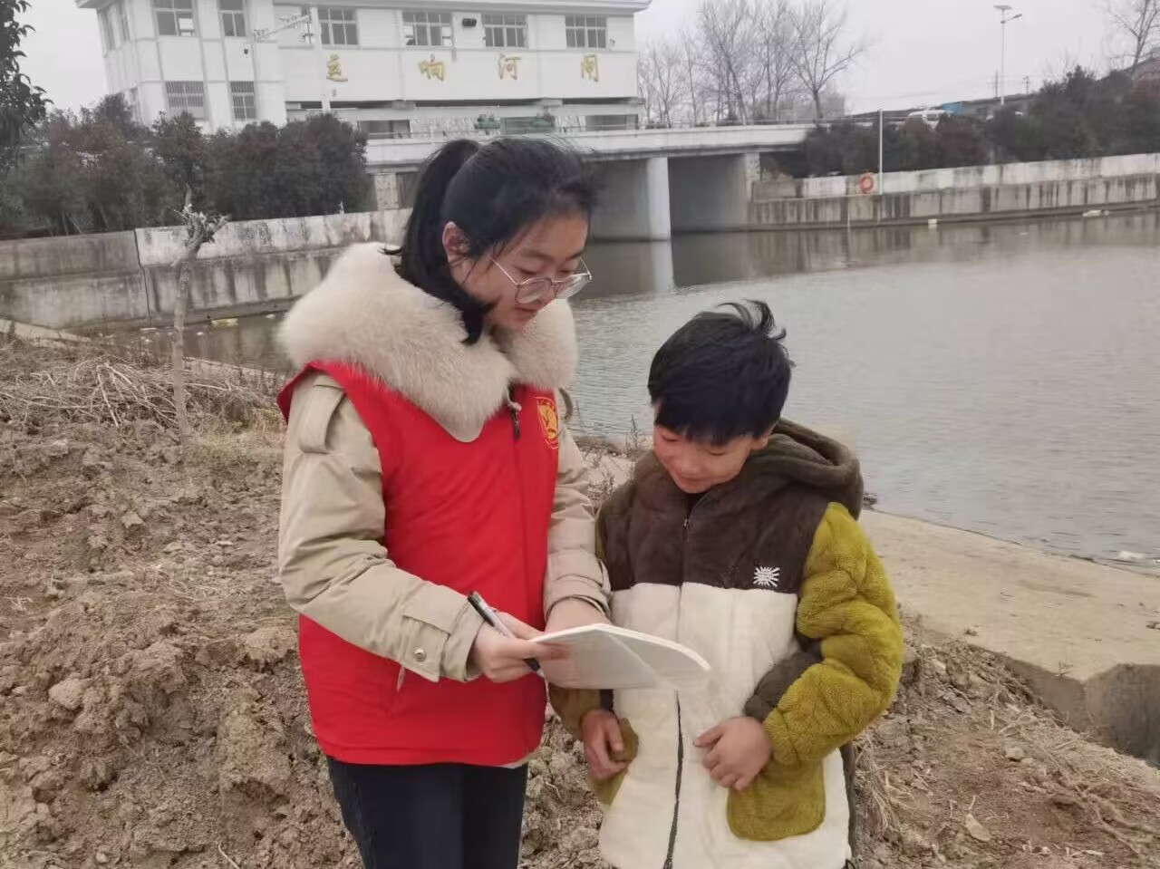 �P�ݴ�W�V��WԺ���l�����d��ˮ�����У��f��ͯ�����M������