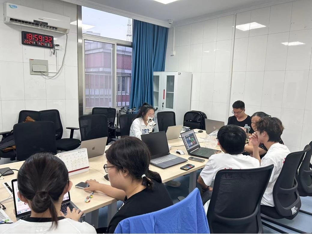 ������ͬ·�ˡ��F�ǰ����ͨ��W�����tԺ�Ĳ������_չ���������Ρ����v���