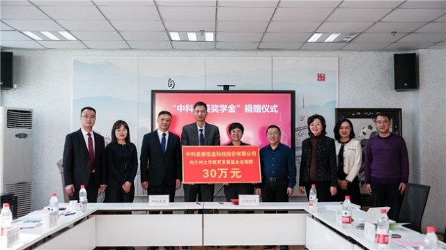 ���M�������m�ݴ�W�п����⪄�W����ʽ�O����