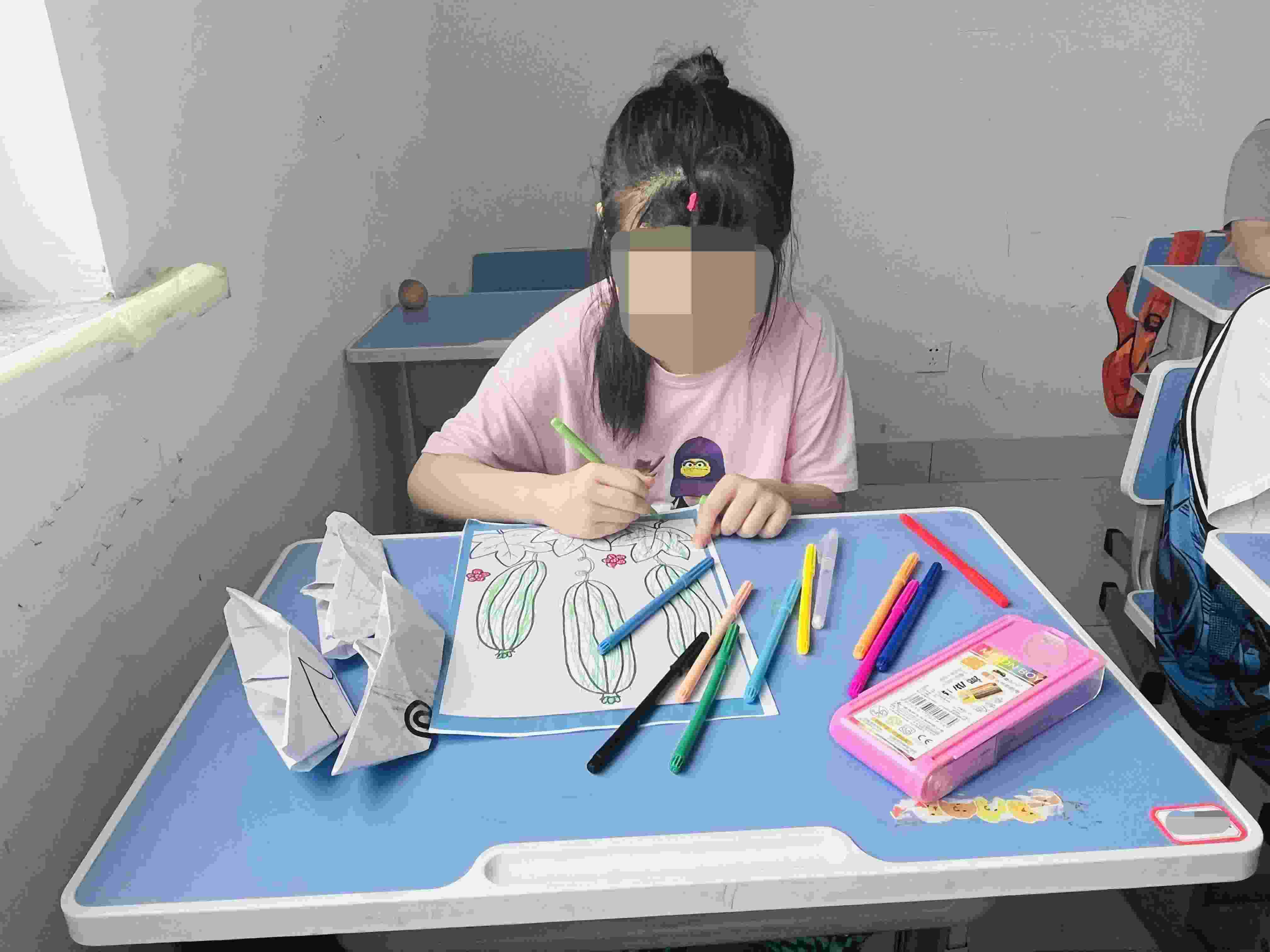 ����ͯ����Ȥ��δ������Ӌ�ŌWԺ��ɽ�|�I�ݲʺ�e�̱�����������`�F�