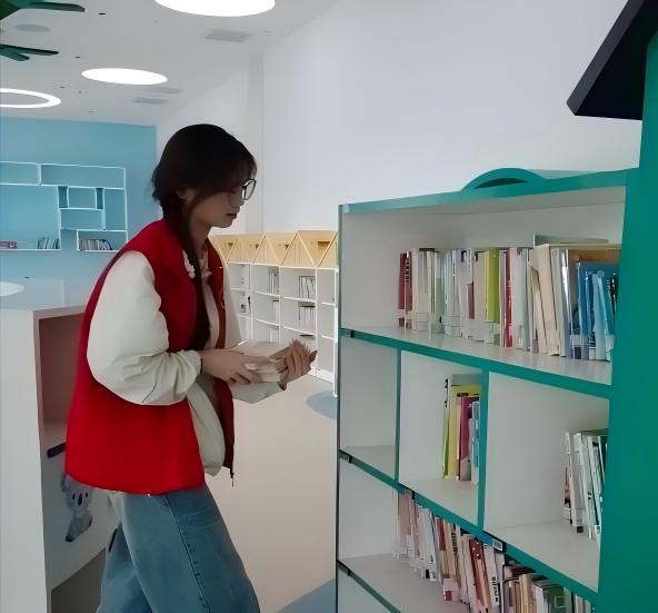  ���t;�Z�ģ�����V�С��l�����d���M�F��������_չ������ʰ�⣬־Ըͬ�С����