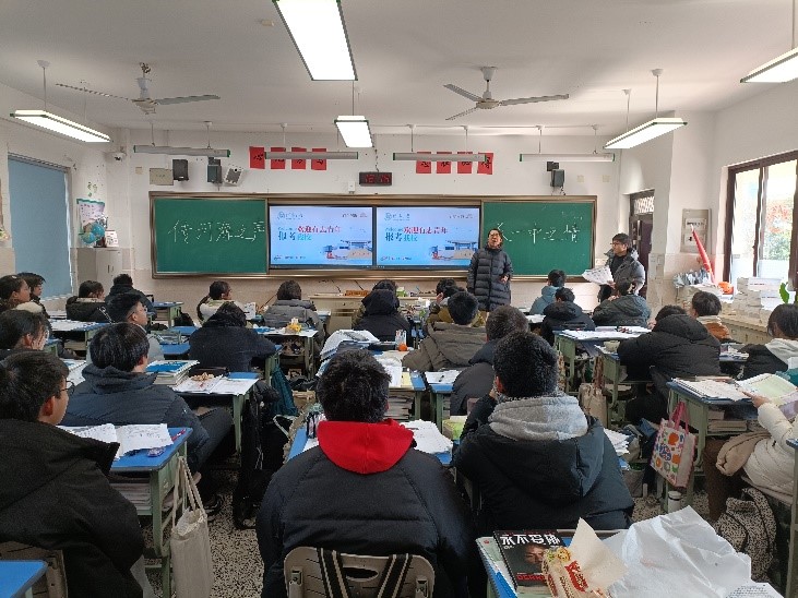 �Ӻ��W�Ӹ��K��һ������У���`�_չ���v