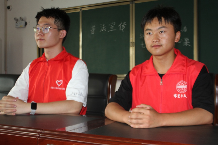 �����o���ഺ ��������У�@ ������������T�ഺ�ܣ��߲ʹ�ůͯ�ĳ��� �F��շ���ӳ��m����