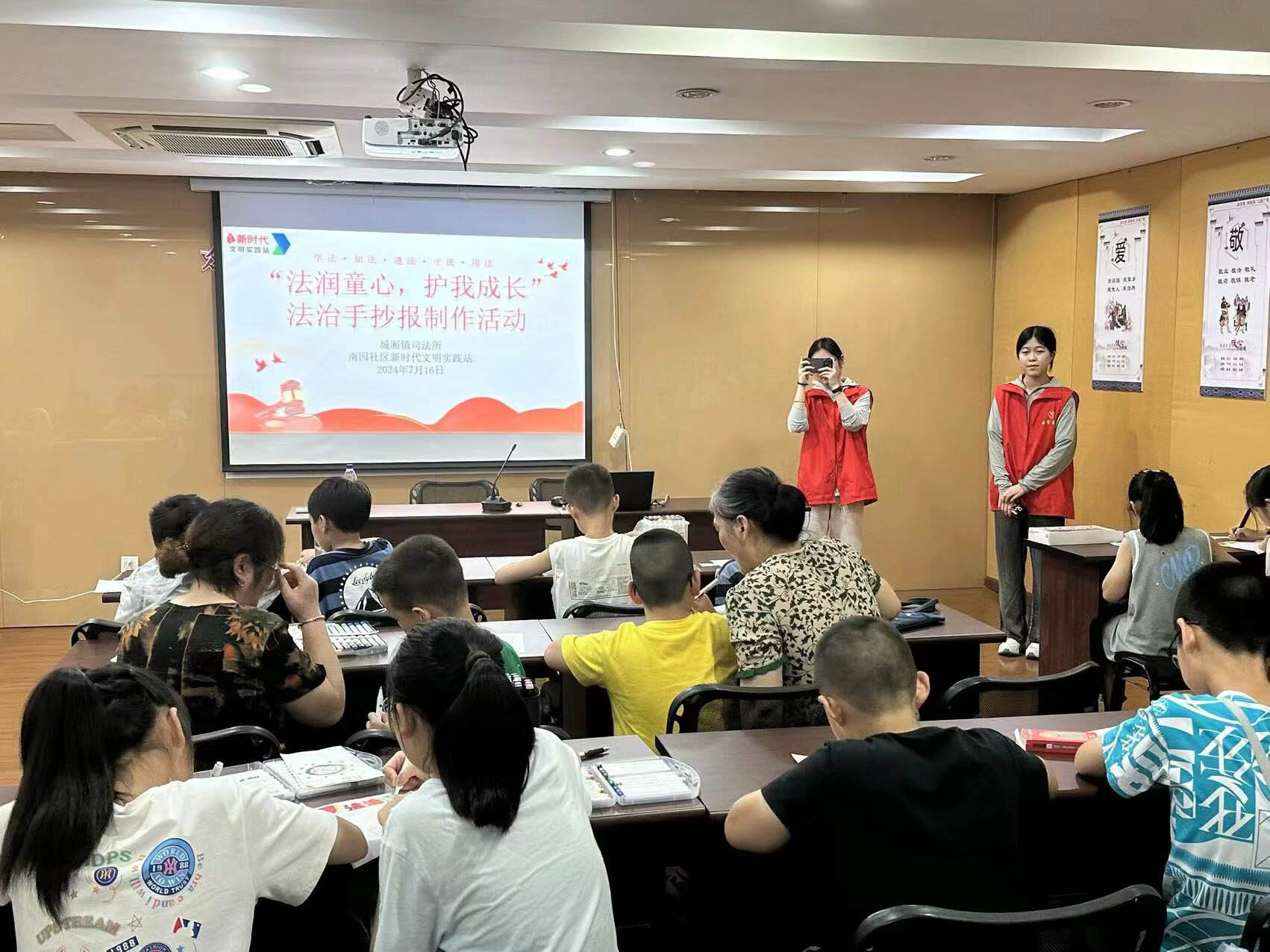 ���K������W(xu��)���ƺ̡����ڌ��`�F���ഺ־Ը�У����������r