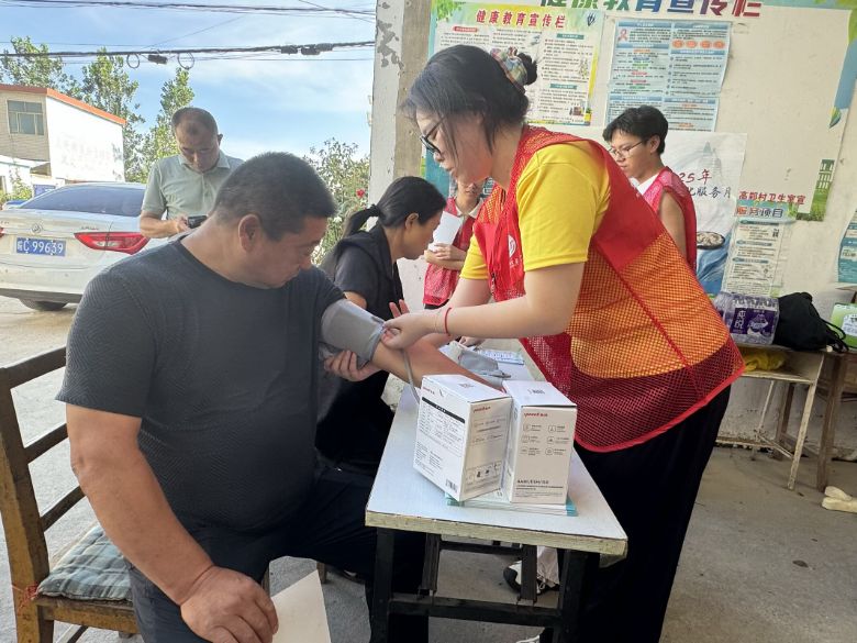 �����t�ƴ�W�x�\�M�l�壬�ļtɫ�Ļ��м�ȡǰ�M����