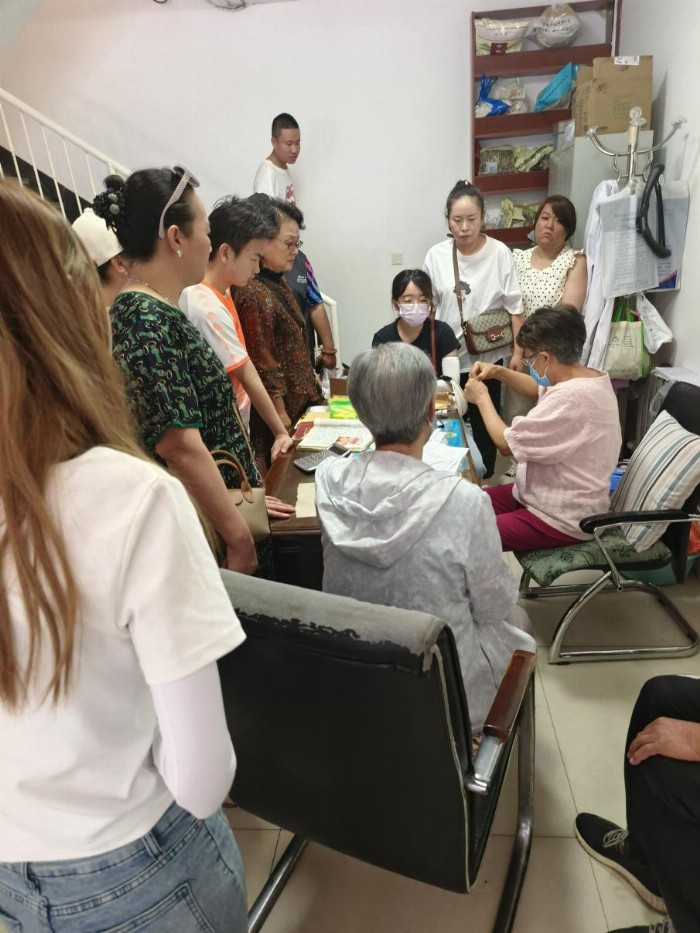 �Ͼ���Ӌ(j��)��W(xu��)����(gu��)֮���������˹��ء���(sh��)�`С���(du��)�_չ���g���t(y��)�ĘI(y��)�ˆT��r�{(di��o)�Ќ�(sh��)�`