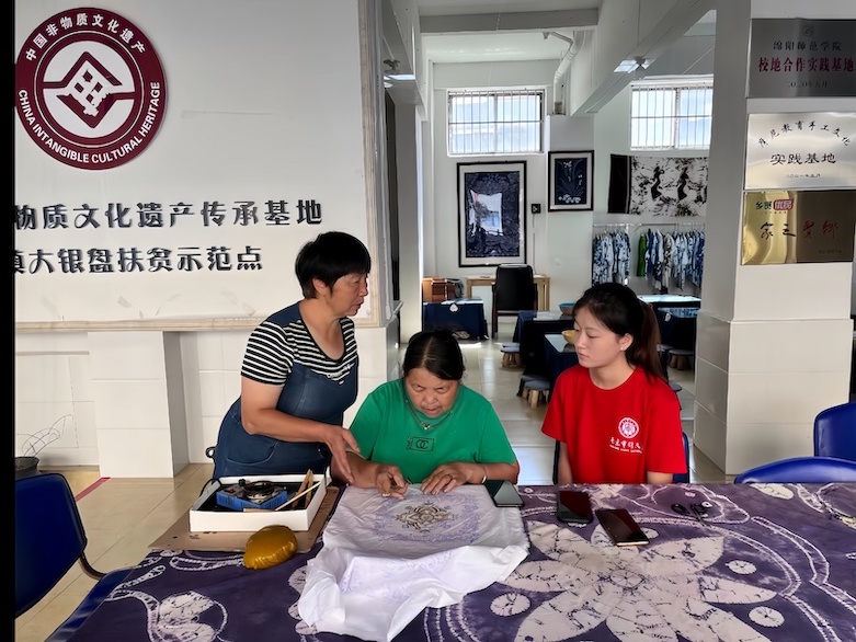 ��ý��飬�L���Ļ��D�������Ͼ���Ӌ(j��)��W(xu��)���띙��С���(du��)���(hu��)��(sh��)�`֮��ý�w�����Ļ�����