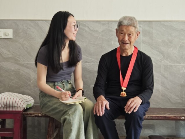 �ഺ���У�̽�L��ɽС� �����l�����d