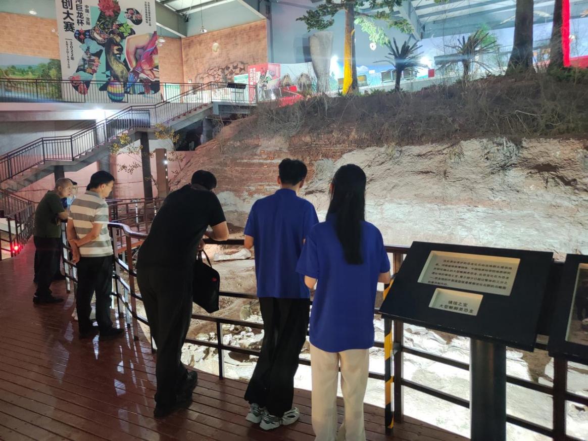 ���ϿƼ���W�_չ��̽����ꖹ��������i�������������