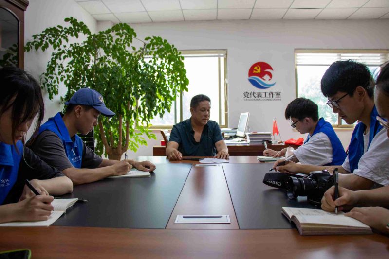 �ĵ�̼ҕ�ǳ��l(f��)��̽ӑ�l(xi��ng)��Gɫ�D(zhu��n)��֮·