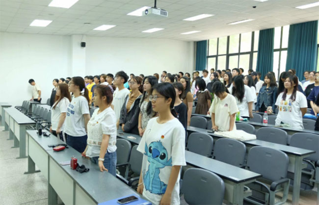 �����Ұ�ȫ���ң��ഺͦ�ߓ�(d��n)��(d��ng)�� �Ĵ��r(n��ng)�I(y��)��W(xu��)�����t(y��)�W(xu��)Ժ���}���F(tu��n)�������e��