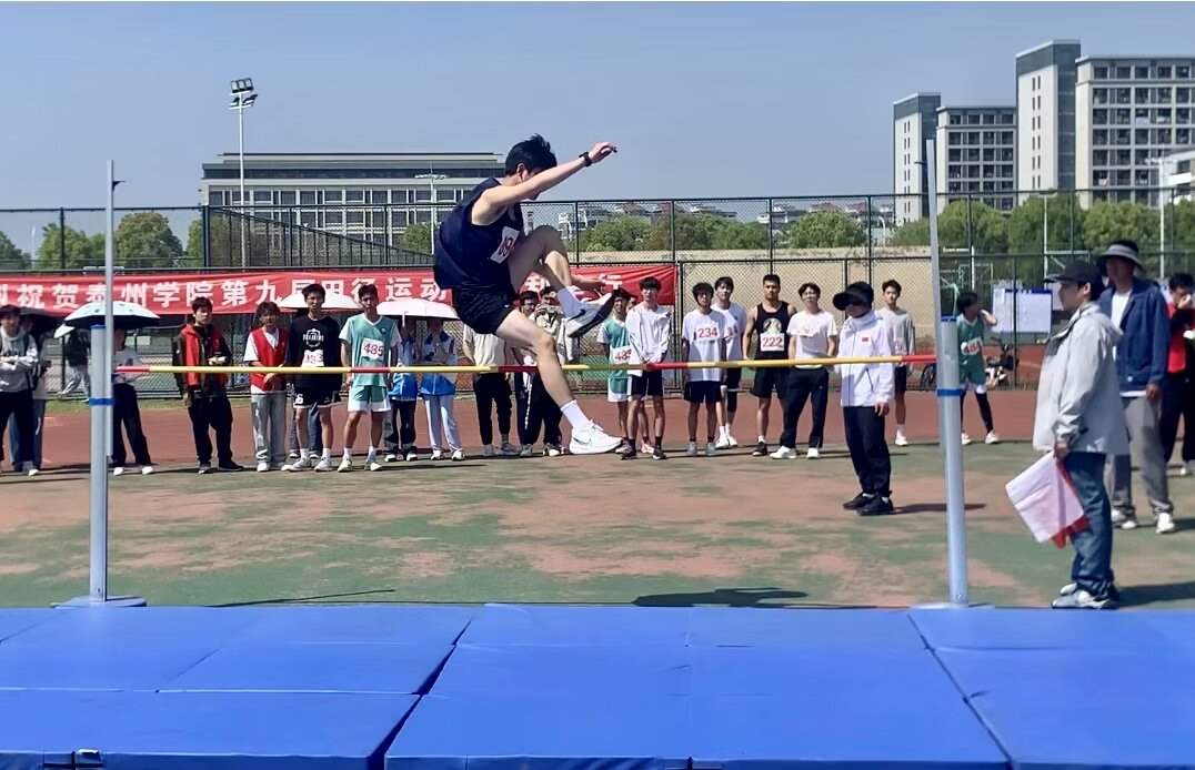 ȼ���\(y��n)�ӈ���һ����(chu��ng)�x�͡���ӛ̩�݌W(xu��)Ժ�ڰˌ���\(y��n)�ӕ�