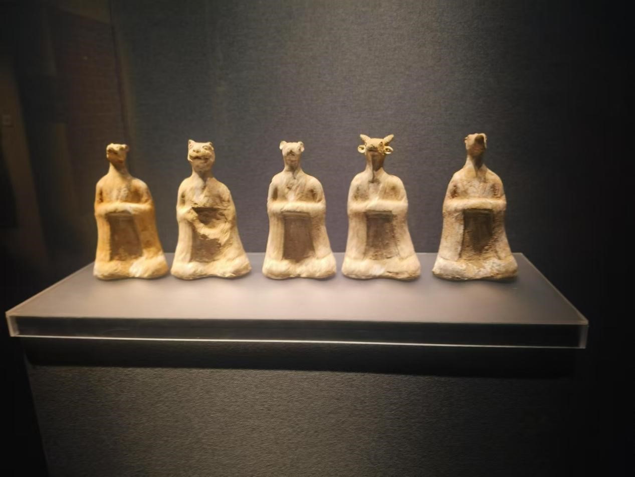 ���չ��I��W�W�ӷ����l��̽�����ݹ�퍣����Кvʷ�L�A