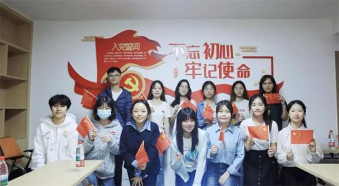 �T�܂�н��ʹ�����ذ��Z���ഺ�С������ČWԺ2024���h�Z���ČW1���_չ���}����