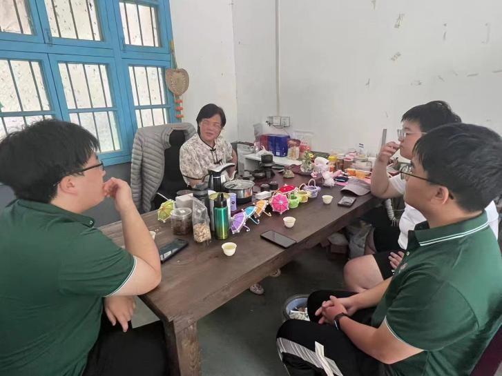 ���ϴ�W(xu��)���ČW(xu��)Ժ������ʡ�g���С���l(xi��ng)��(sh��)�`�F(tu��n)�_չ�����ഺ֮����������֮�á����ڌ��(xi��ng)�����(sh��)�`���