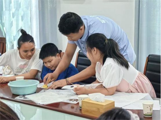 ��ˇ�ġ�־Ը���M����壺�{ӡ�����Ν{�̌W �c�����ӷ��z��