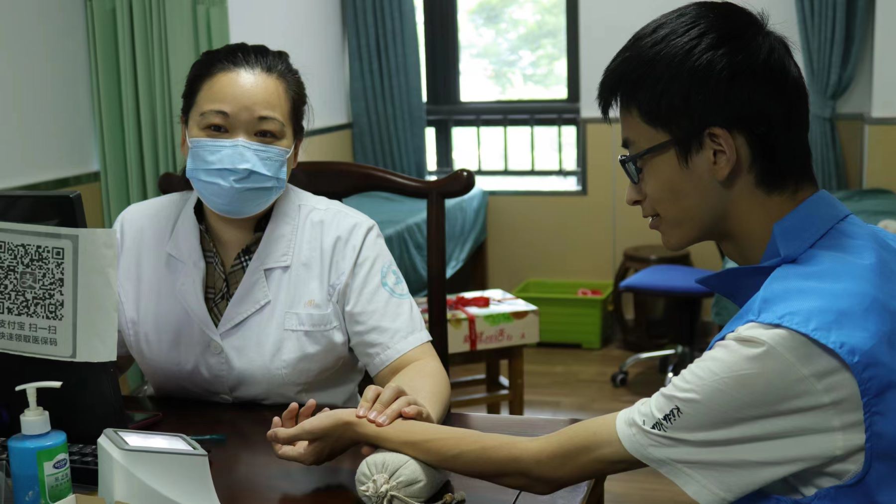 ���o����أ���ˮ�WԺ�t�WԺ���L̎�����t��̽��S������С�