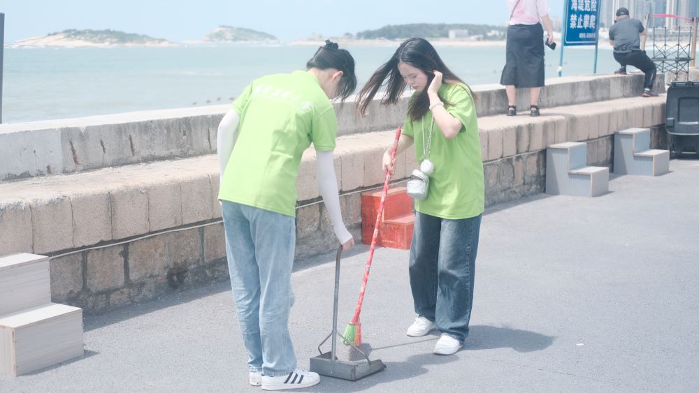 ��P�Gɫ���B�����������|ɽ���°lչ