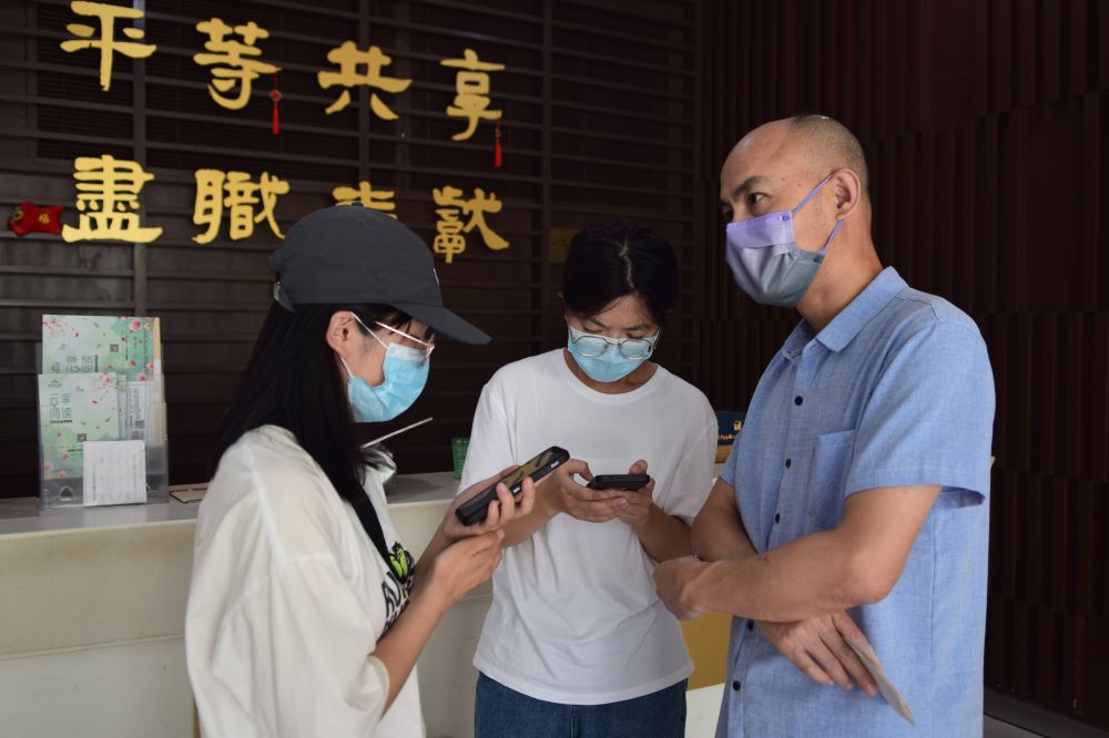 ���ֻ������¹����D���^�������Ļ�����ĳʬF �������ڌ��������B�d�����A�����ݵ��{��