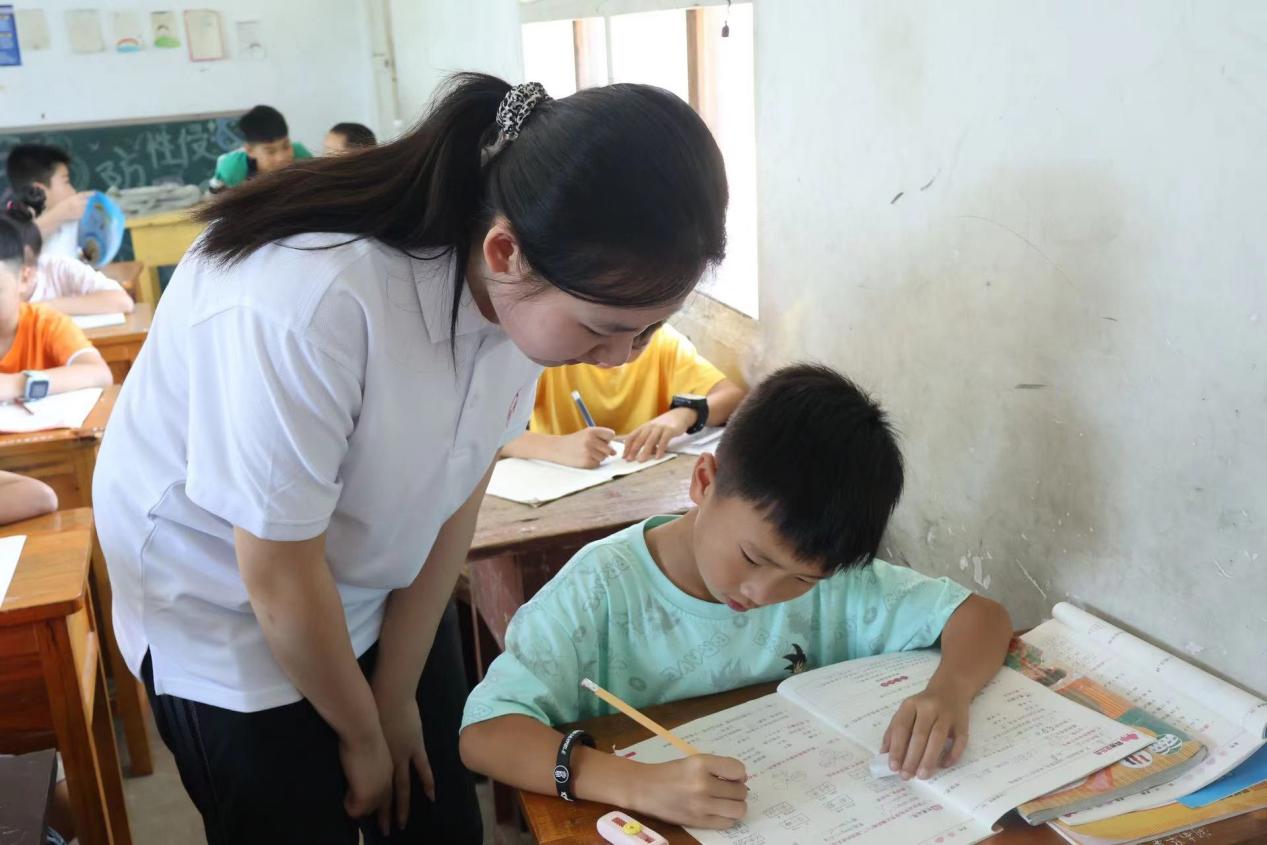 ���Ի��o���������L�������F�Y���x