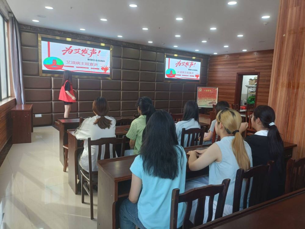 ���t�W�����ഺ�������Є��`����