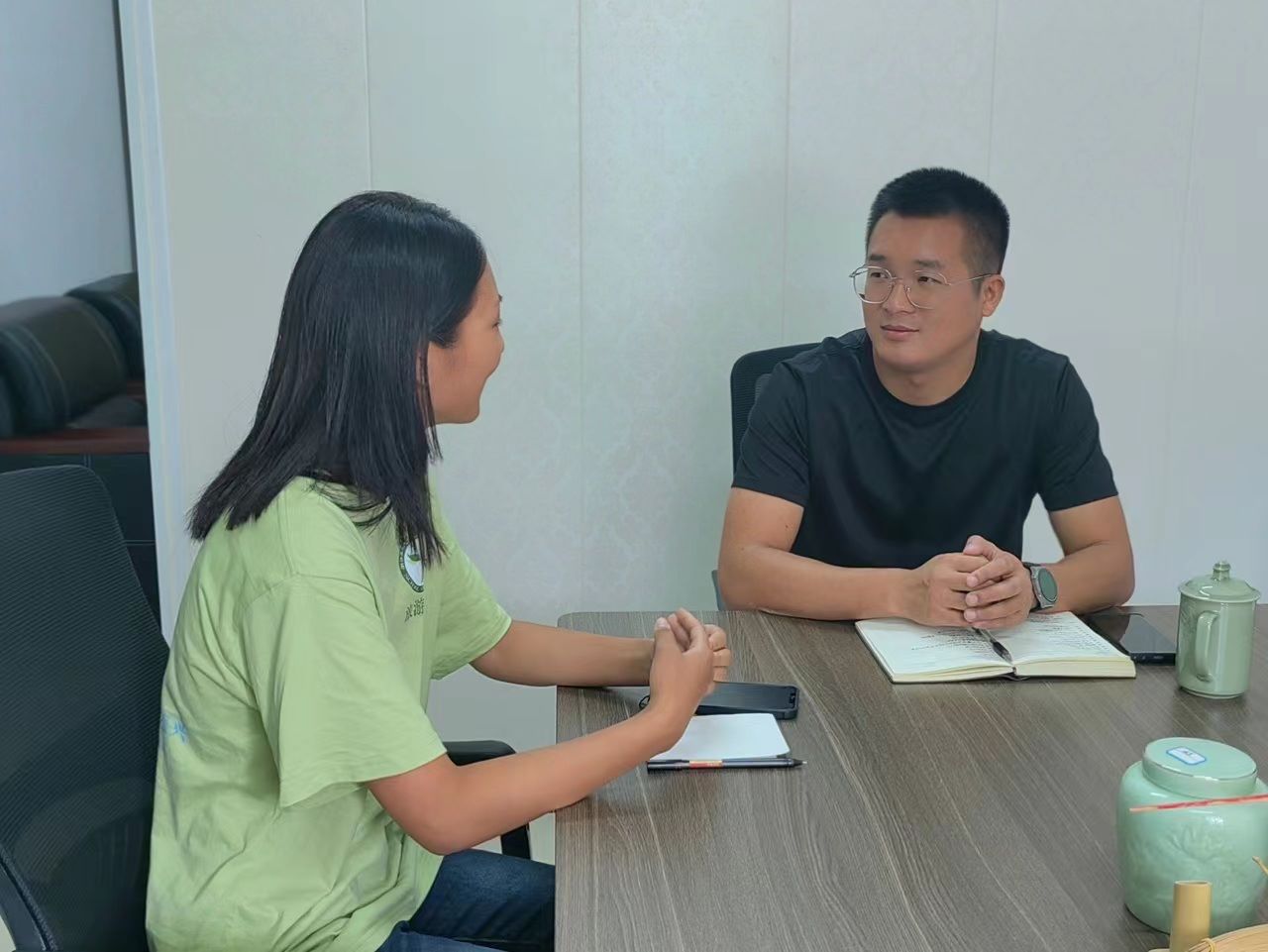 ����Ұ�ഺ���d�干�������`�Fꠣ���90��W�t��ӛ���L���˽��d�A��׃��