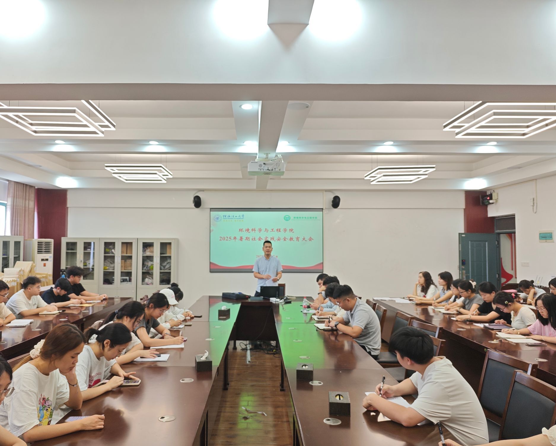 �x���ഺ���`������������W ����ˮƽꑣ��������顱 ���`�F�e�k �������l�� ��Ӗ��