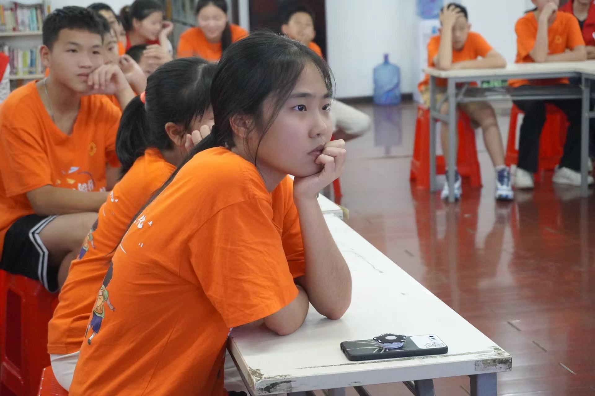 �V���Ļ��Mͯ�ģ��{ݼͻ������������Ļ�����