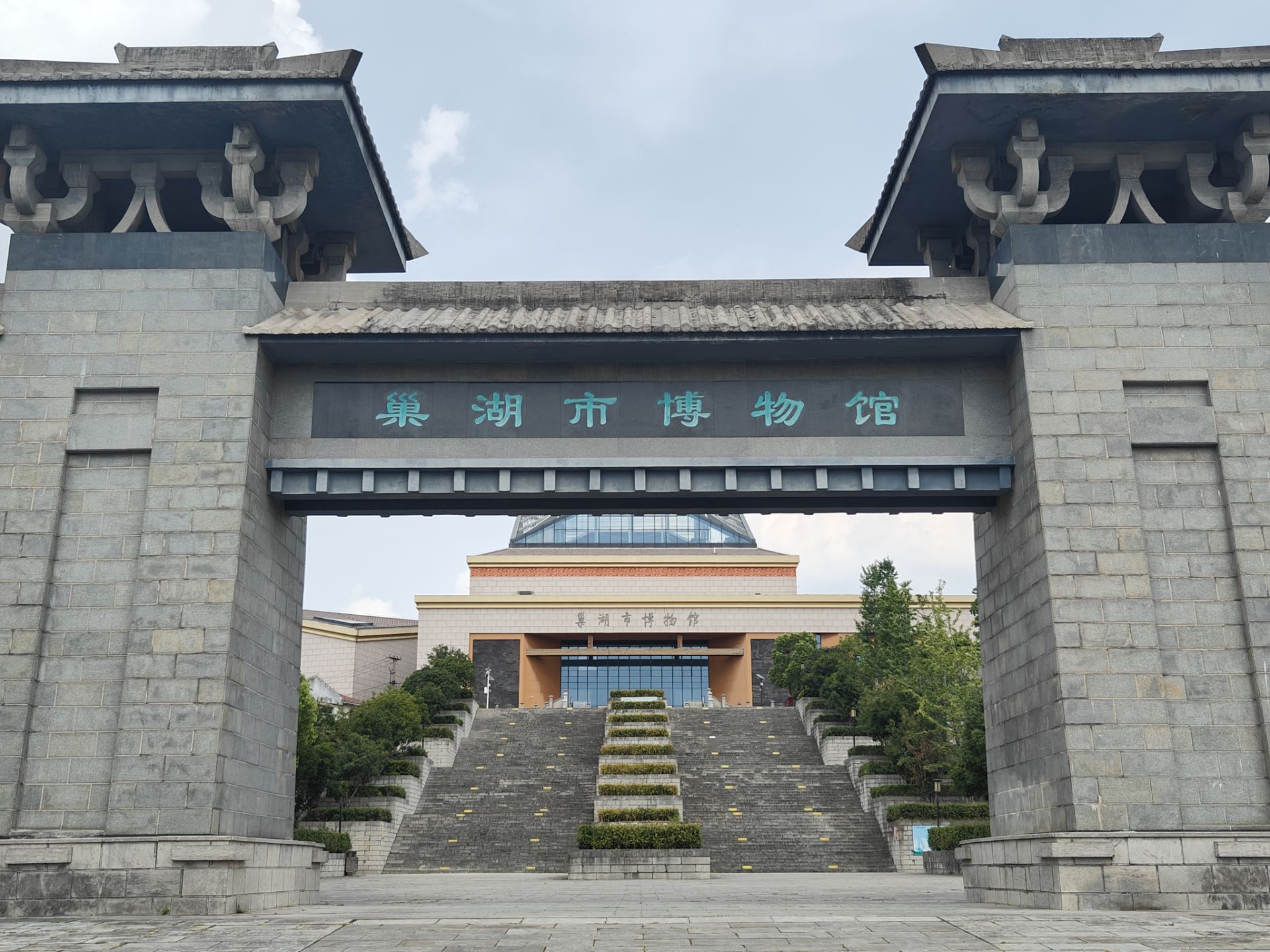 �����W�������l(xi��ng)�����M�����в����^��̽�������c�l(f��)չ֮·