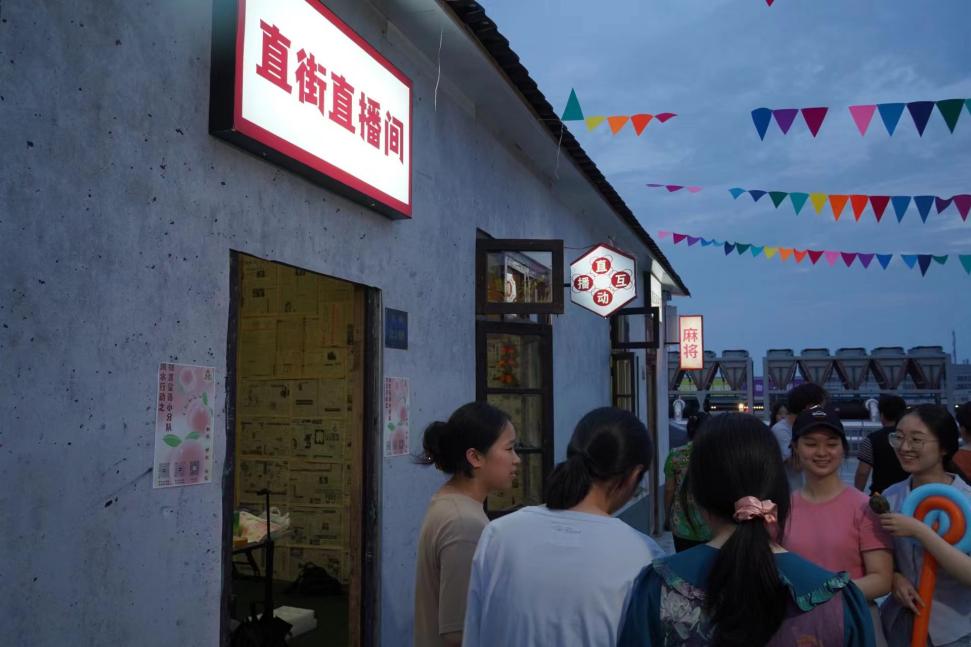 �ˮ�������hǧ�����W(xu��)���ഺ������