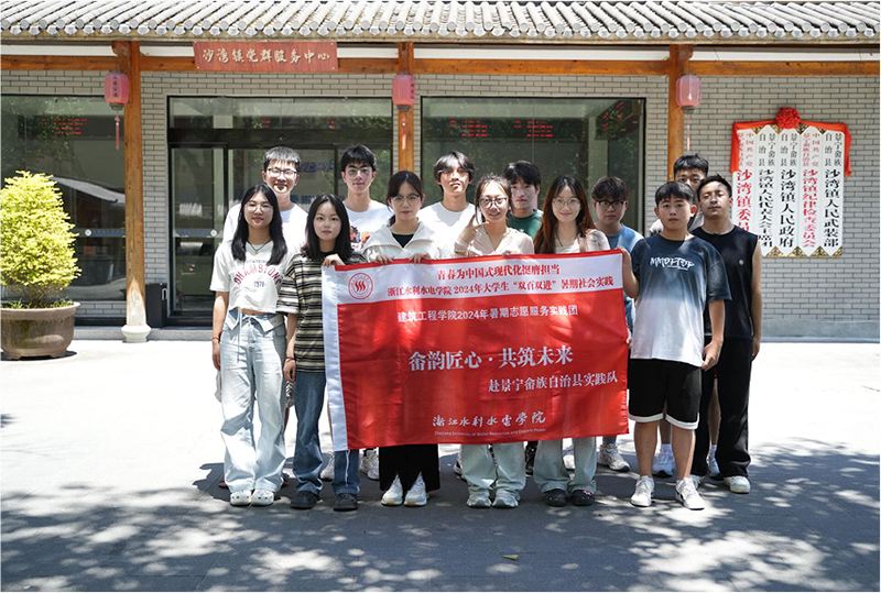 �ഺ����(m��ng)�����L���l(xi��ng)��ƪ�¡���һ��(ch��ng)��У�ͮ��l(xi��ng)��ʮ�ꡰ�p�򱼸���