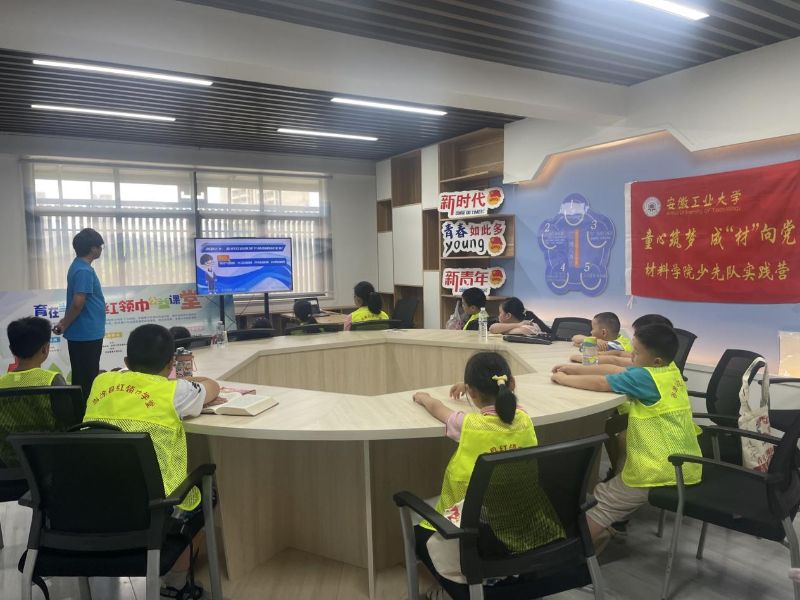 �Գ���������������