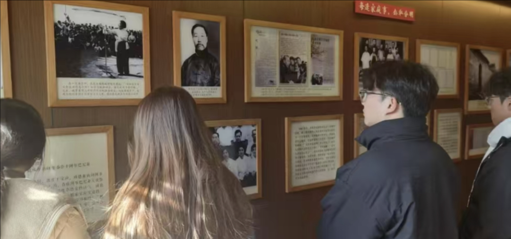 ׷���������E�������tɫ����