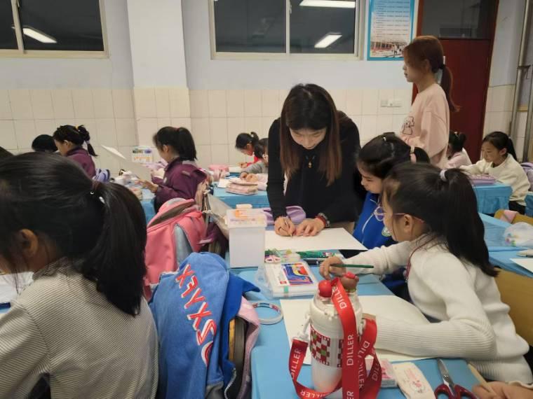 �̎������WԺ�c���݌WԺ����С�W��F(li��n)�ϻ��