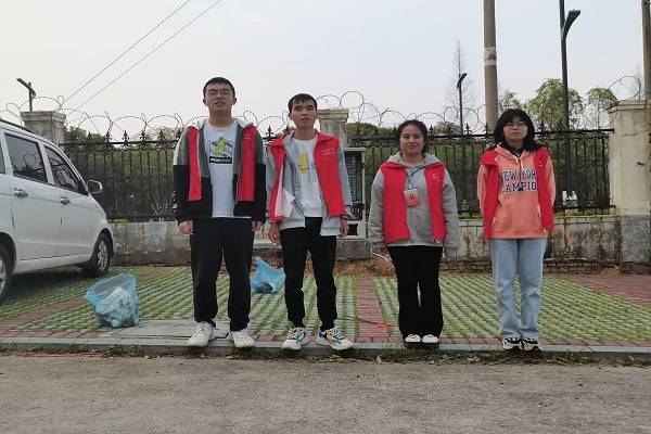 �`���x�����������O(sh��)����У�@ ��������ؔ(c��i)��(j��ng)��W(xu��)�x���f(xi��)��(hu��)�_(k��i)չ�W(xu��)���h��У�@����߻��(d��ng)