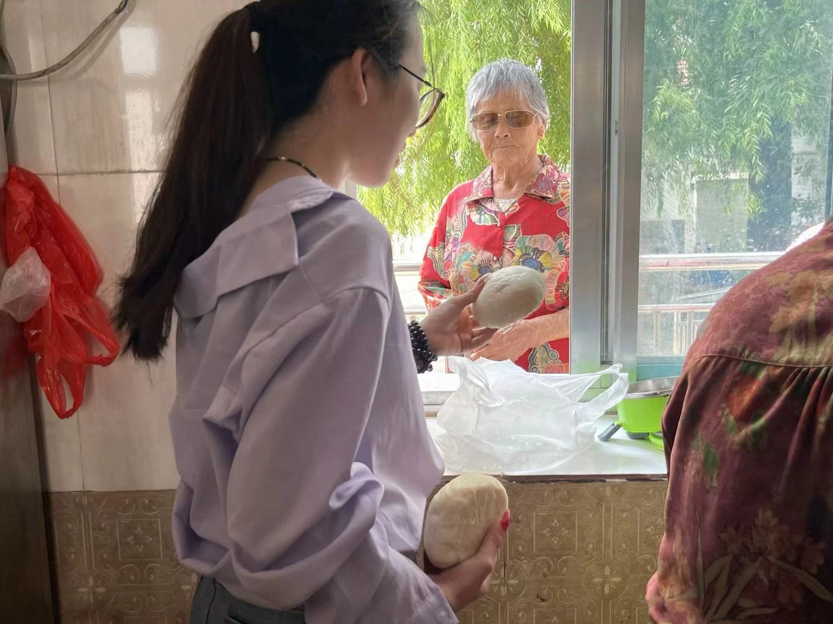 ���M�L��ʳ�������f��ů�P��